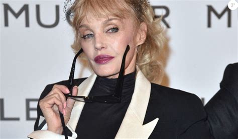 arielle dombasle porno|Arielle Dombasle à poil : vidéos porno et sex tapes @ xHamster